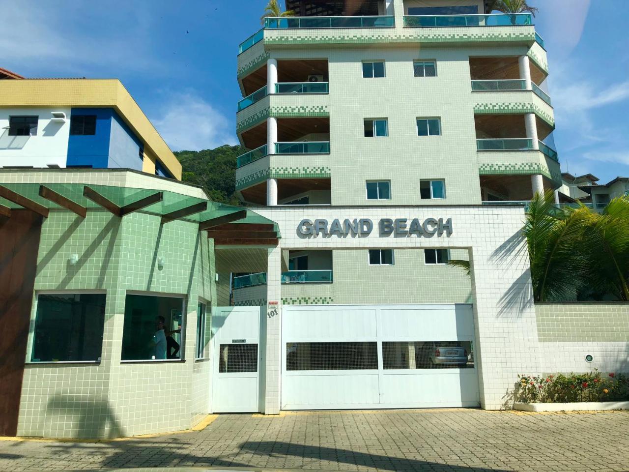 Condominio Grand Beach Убатуба Екстер'єр фото
